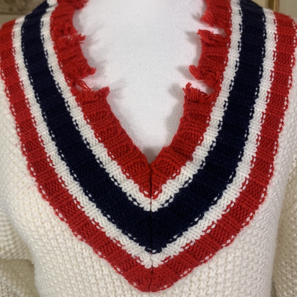 Signature8 Distressed Sweater - Picture 4 of 7